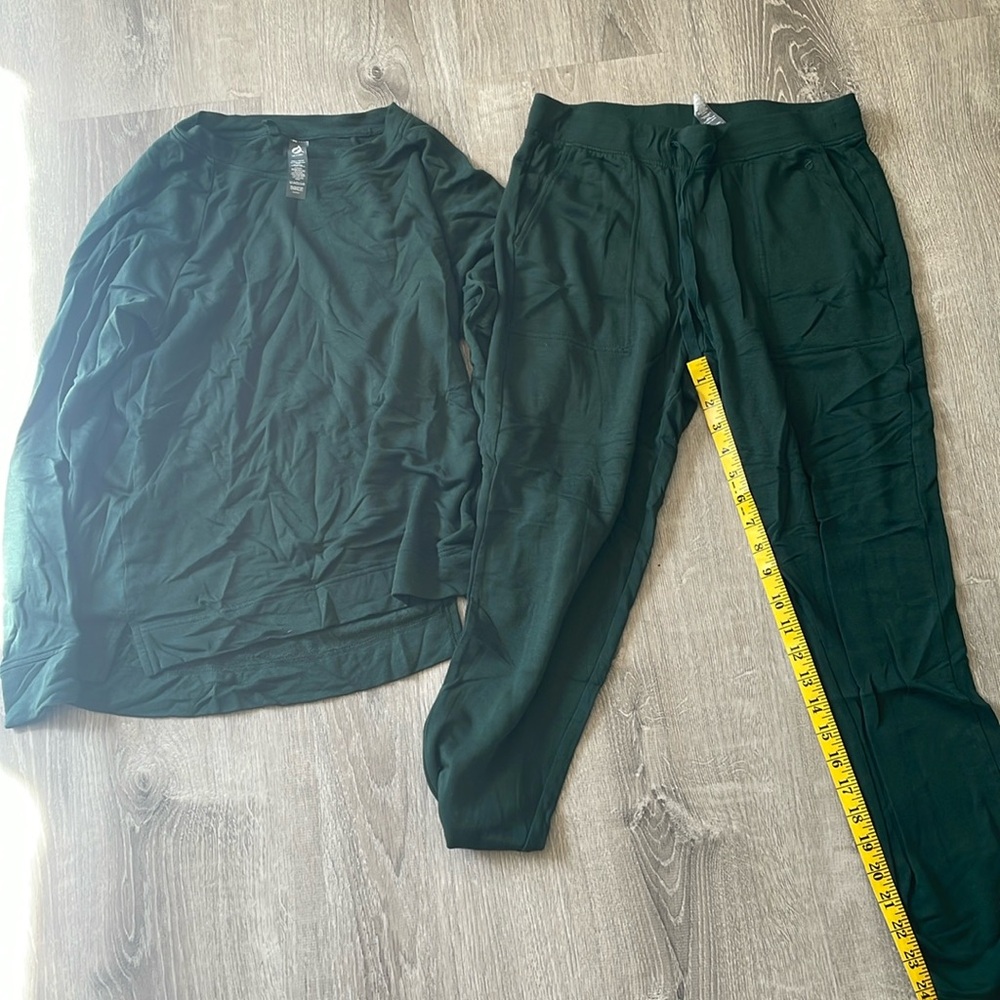 Lou & Grey Lounge Set